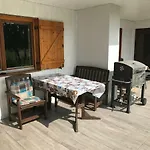 Haus Stadlau דירה *